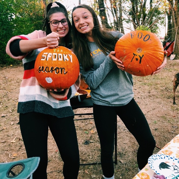 Meet your Posher, Emma - Picture 4 of 6